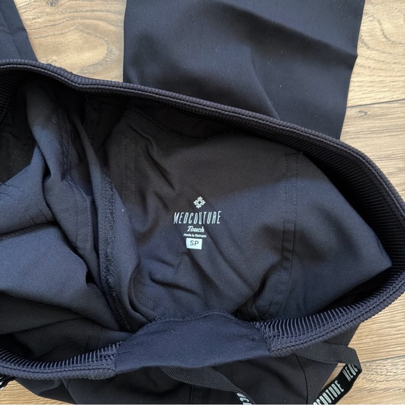 MedCouture Touch Scrub Jogger Pants XS Black Stretch Drawstring Cargo Pockets - Picture 4 of 9